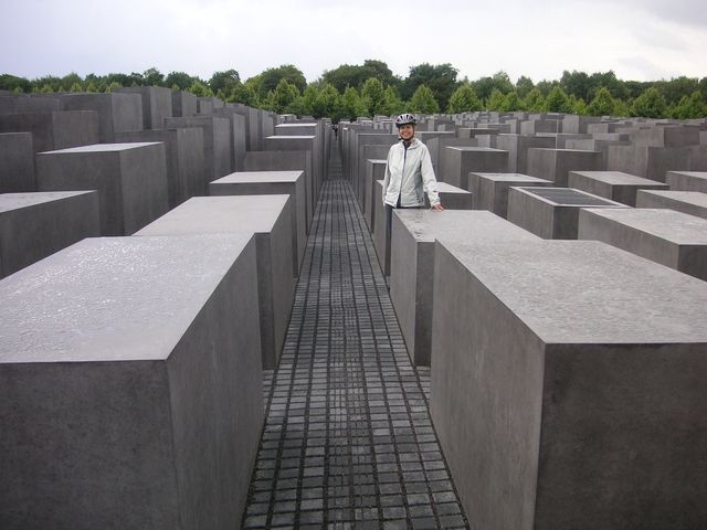 30-2009-Berlin-pamatnik-holokaustu.JPG